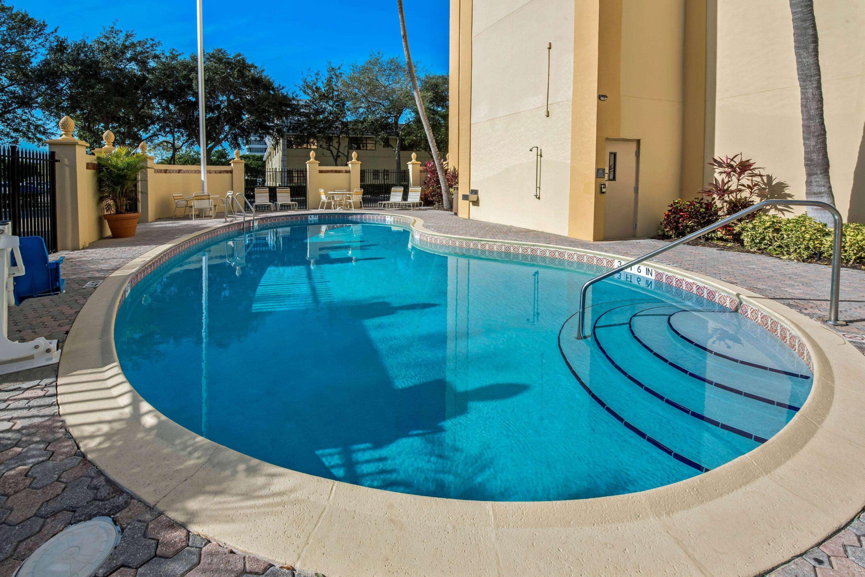 La Quinta By Wyndham West Palm Beach Airport Exterior photo